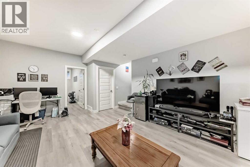 15053 37 Street Sw Property Photo 36