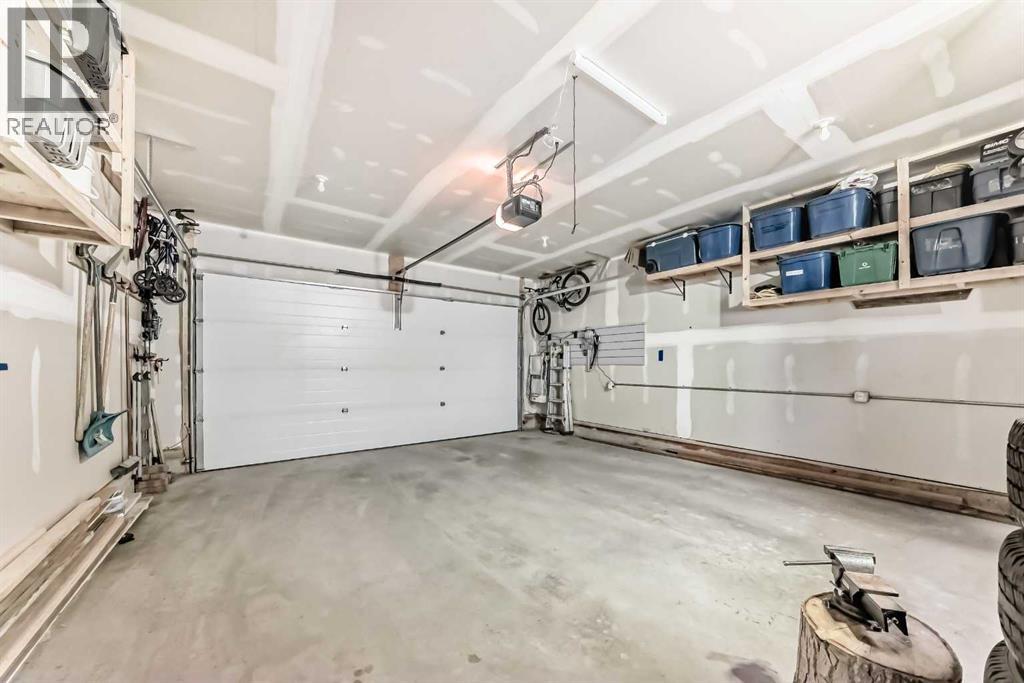 15053 37 Street Sw Property Photo 43