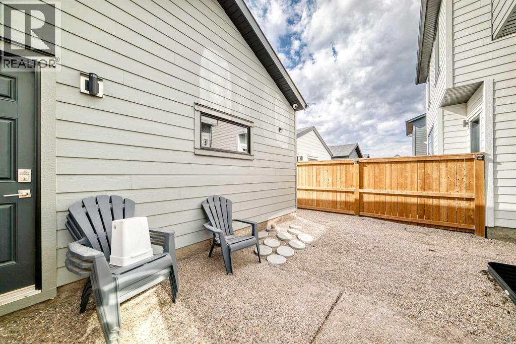 15053 37 Street Sw Property Photo 47