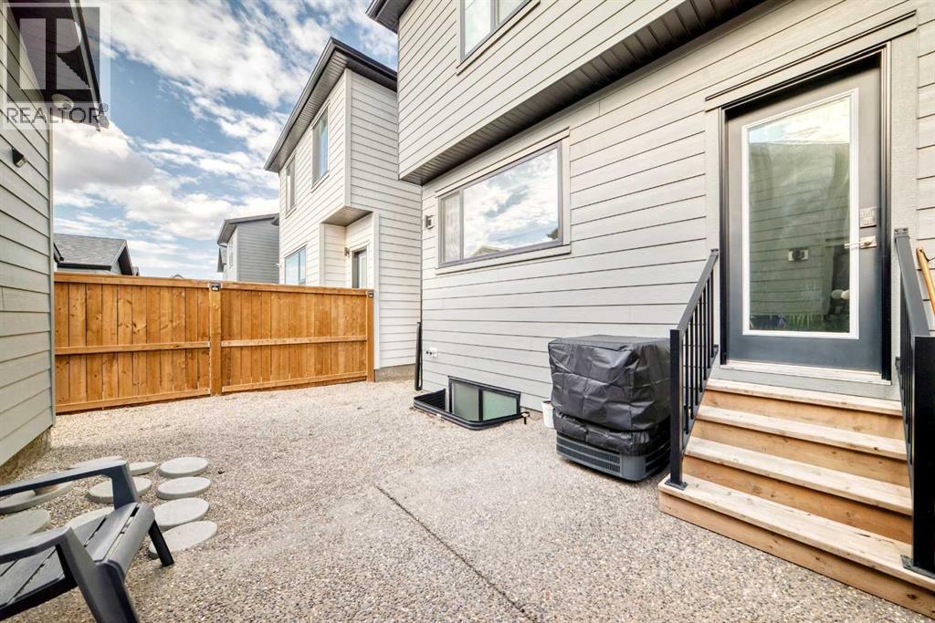 15053 37 Street Sw Property Photo 48