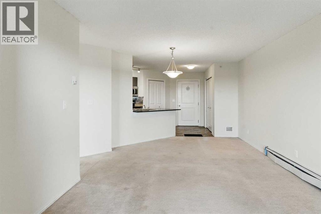15 Saddlestone Way Northeast Property Photo 6