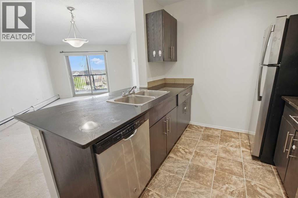 15 Saddlestone Way Northeast Property Photo 7