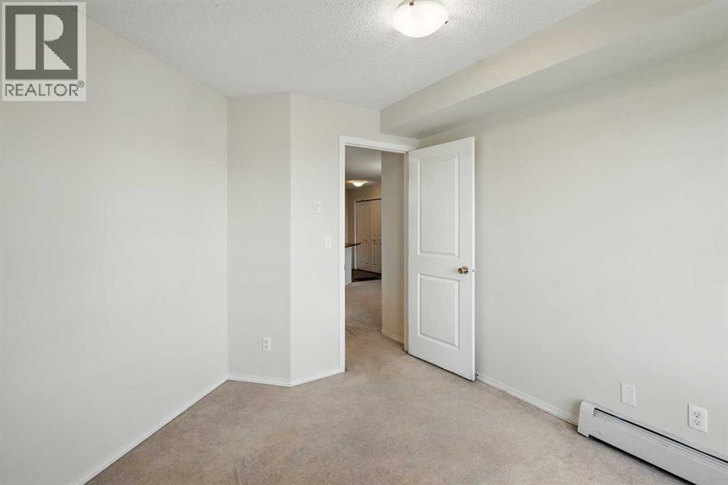 15 Saddlestone Way Northeast Property Photo 11