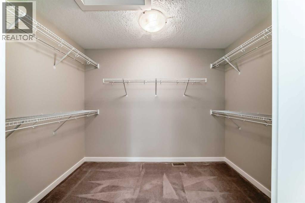 210 Stonemere Green Property Photo 18