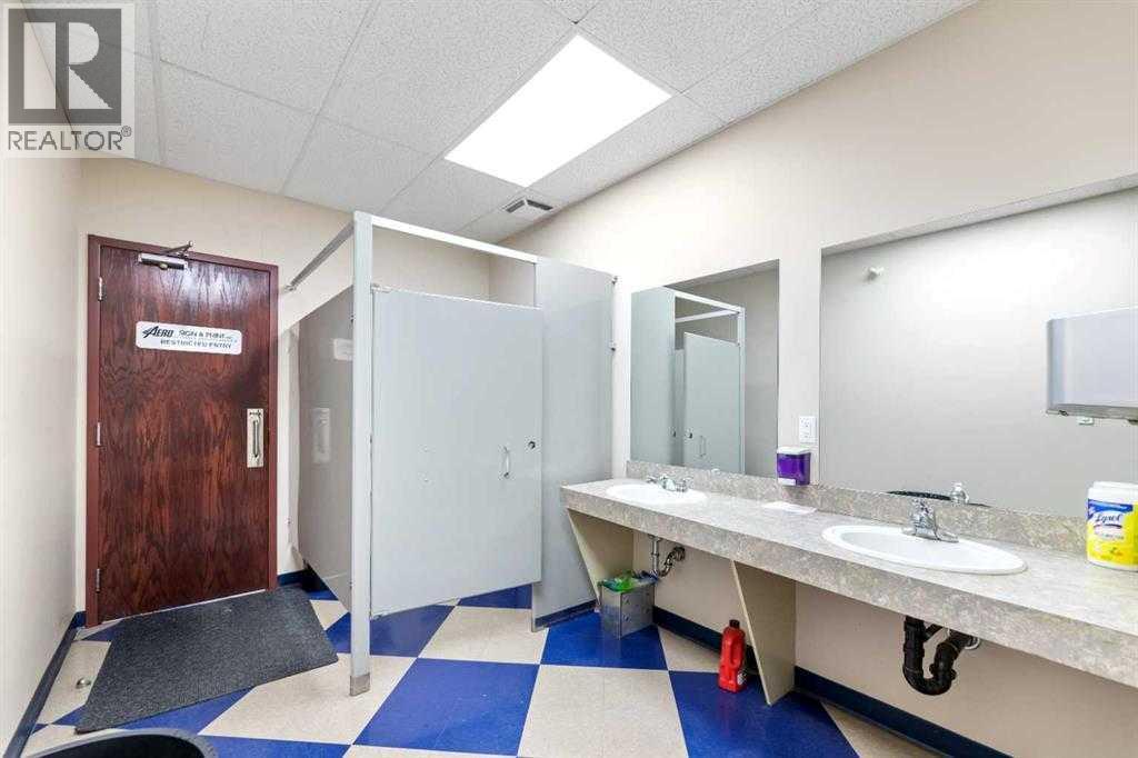 4852 50 Avenue Ne Property Photo 14