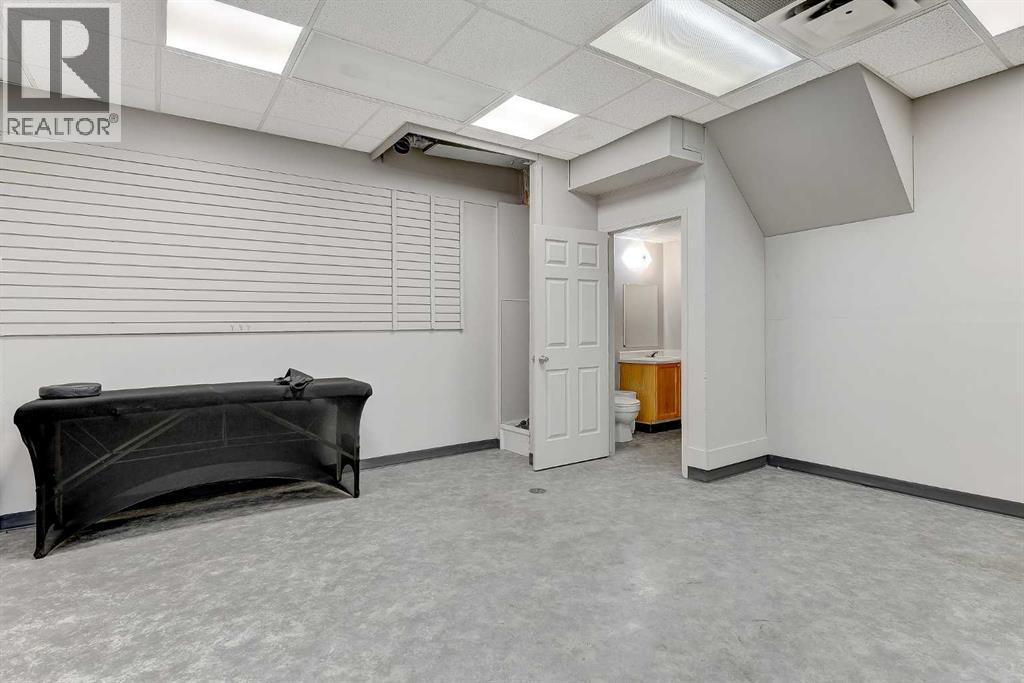 9802 97 Avenue Property Photo 8