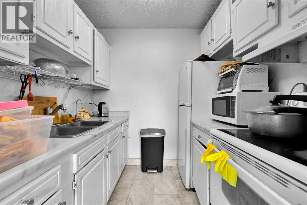 4543 7 Avenue Southeast Property Photo 6