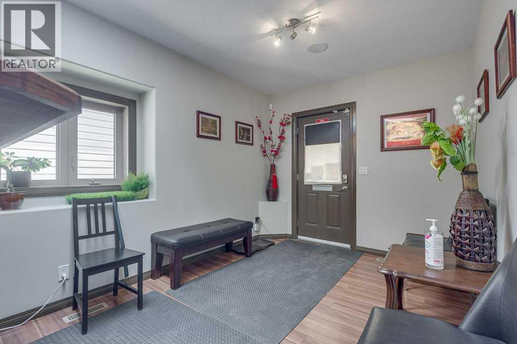 4606 48 Avenue Property Photo 5