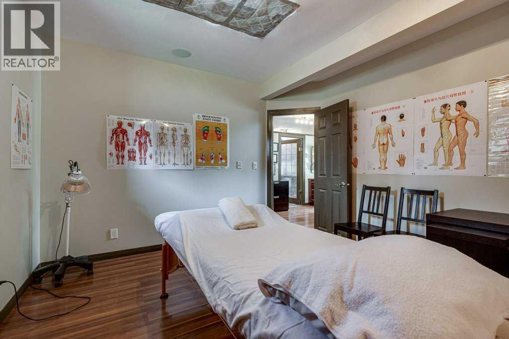 4606 48 Avenue Property Photo 14