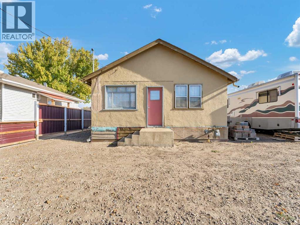 640 Pottery Street Se Property Photo 2
