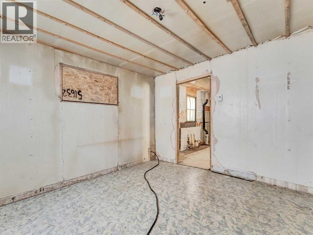 640 Pottery Street Se Property Photo 6