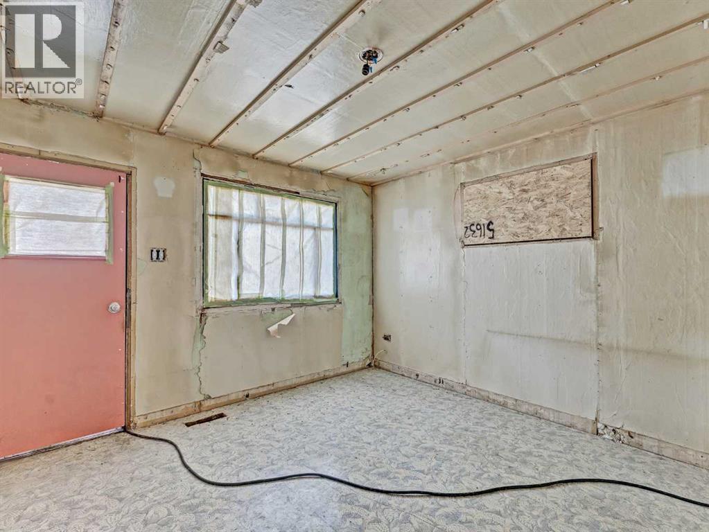 640 Pottery Street Se Property Photo 10