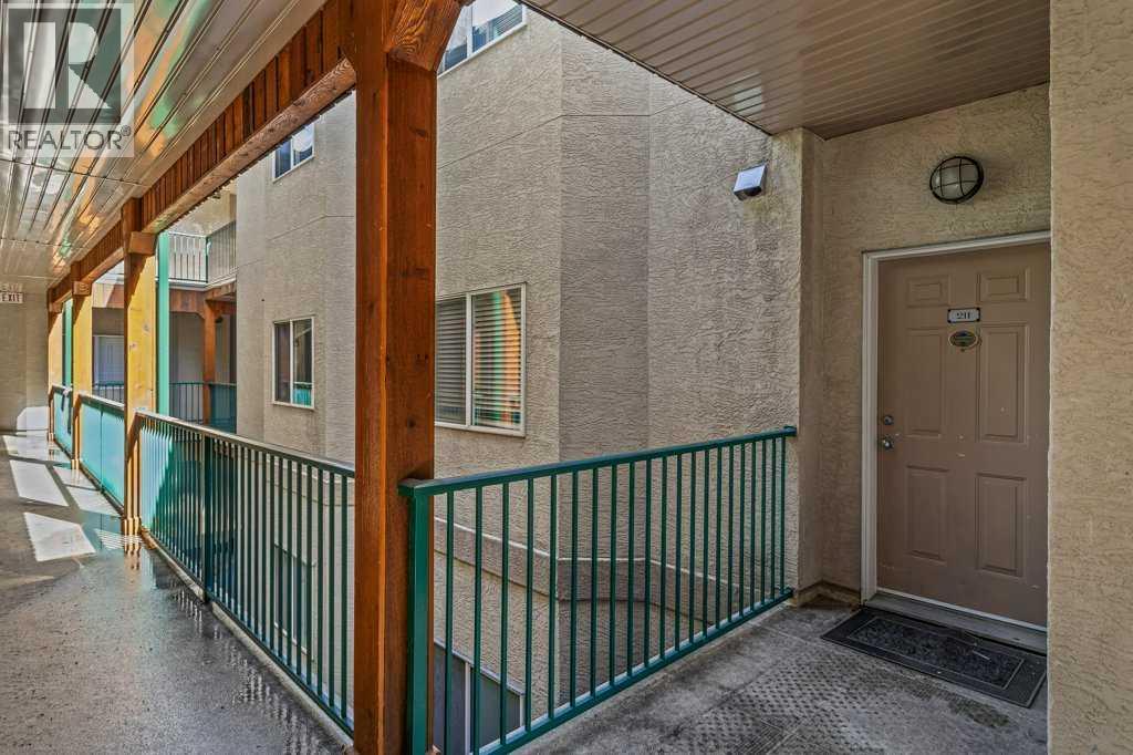 176 Kananaskis Way Property Photo 2