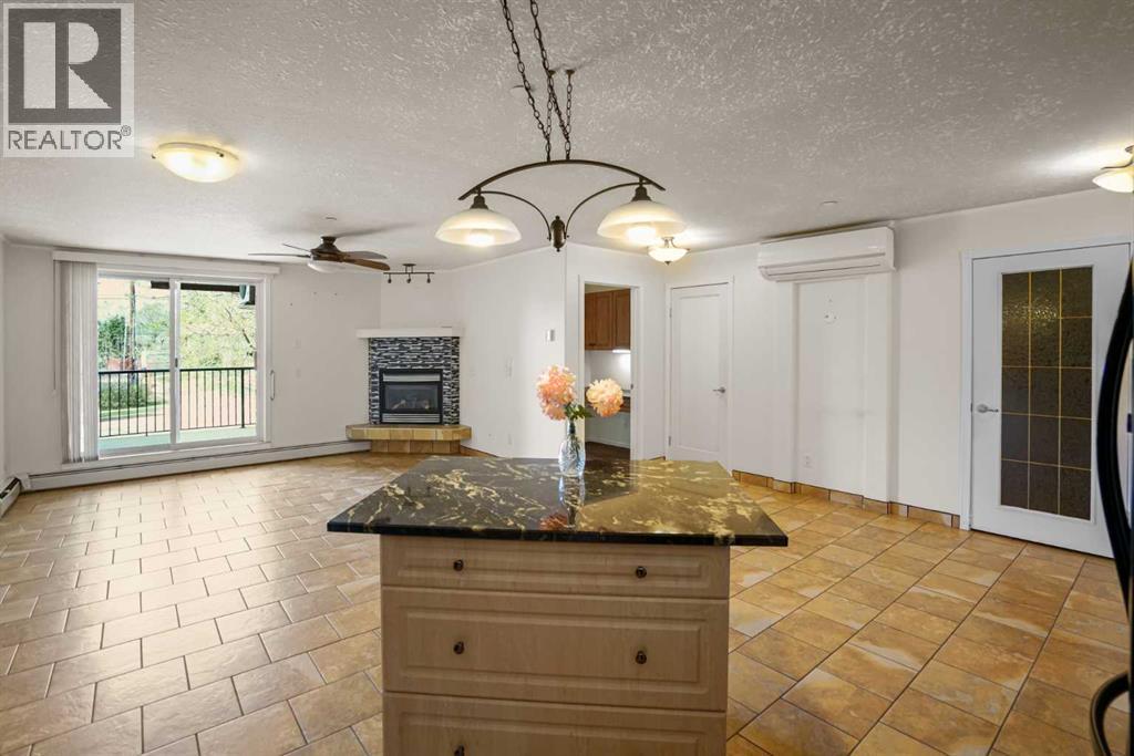 4834 52a Street Property Photo 5