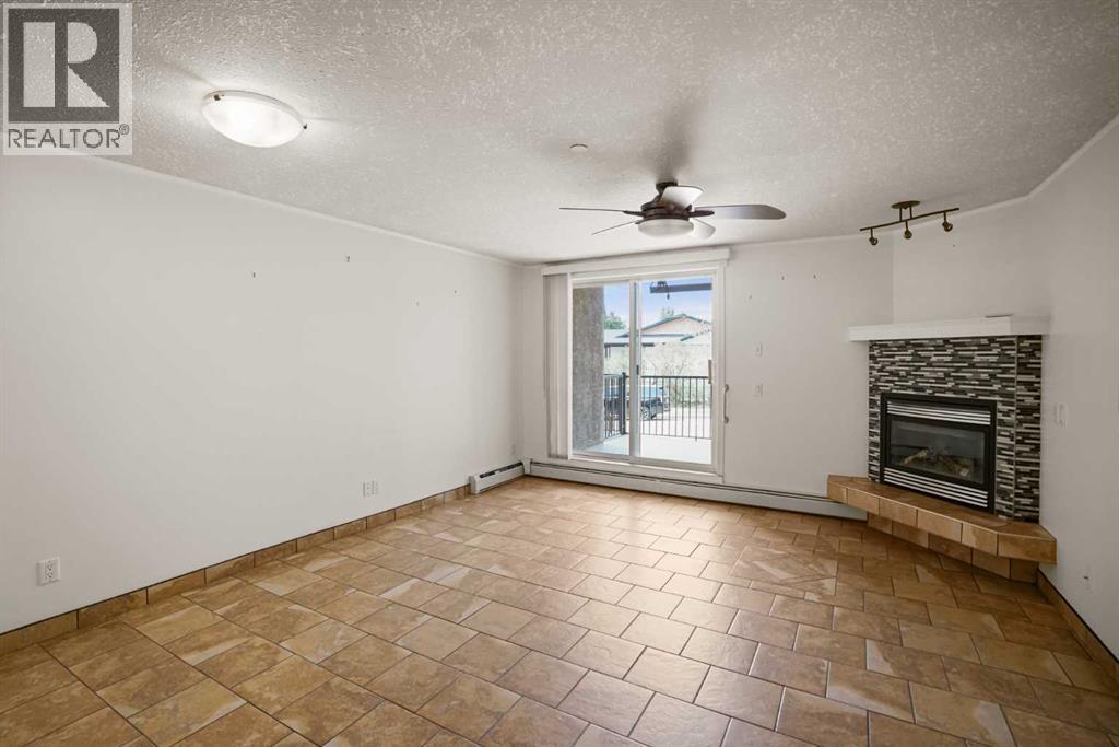4834 52a Street Property Photo 6