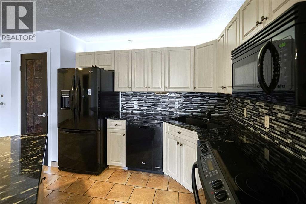 4834 52a Street Property Photo 10