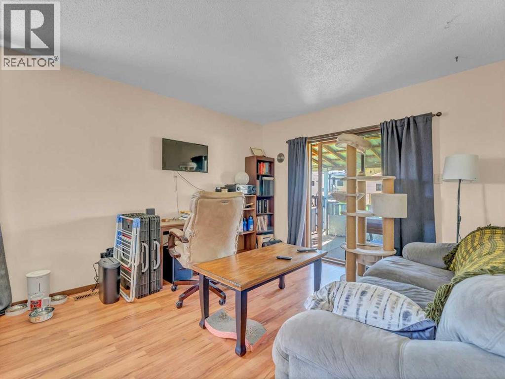 437 3 Avenue Property Photo 5