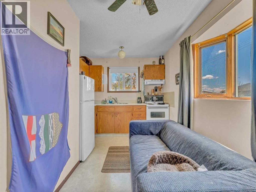 437 3 Avenue Property Photo 6