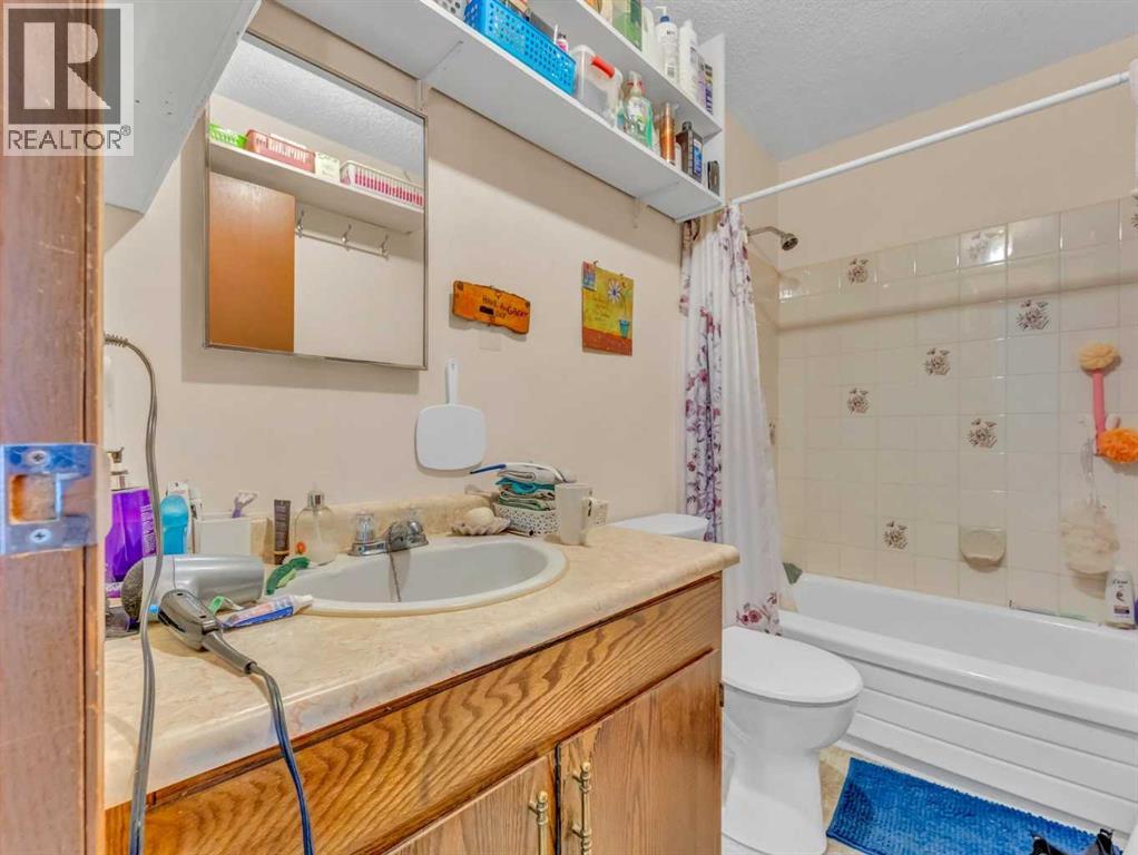 437 3 Avenue Property Photo 15