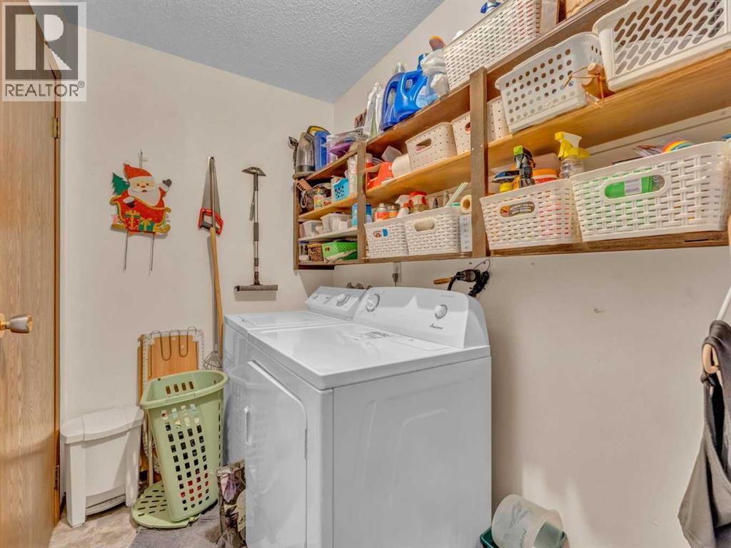 437 3 Avenue Property Photo 16