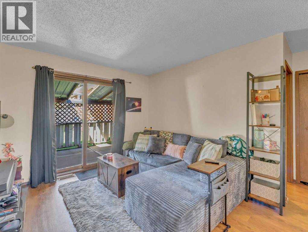 437 3 Avenue Property Photo 21