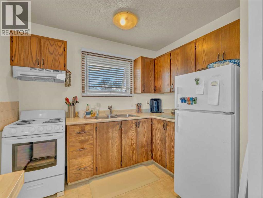 437 3 Avenue Property Photo 35