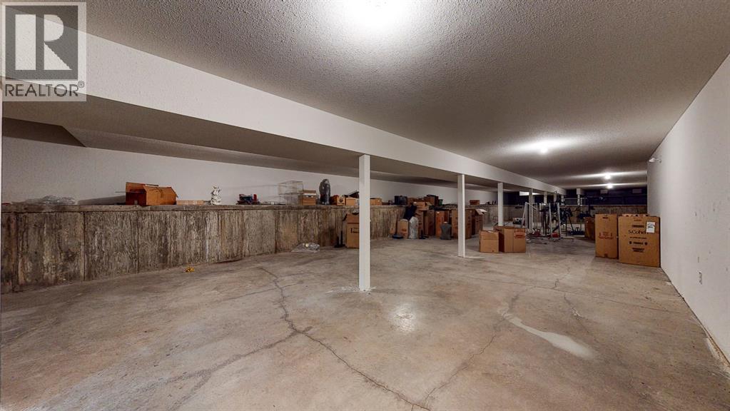 649 3 Street Se Property Photo 20