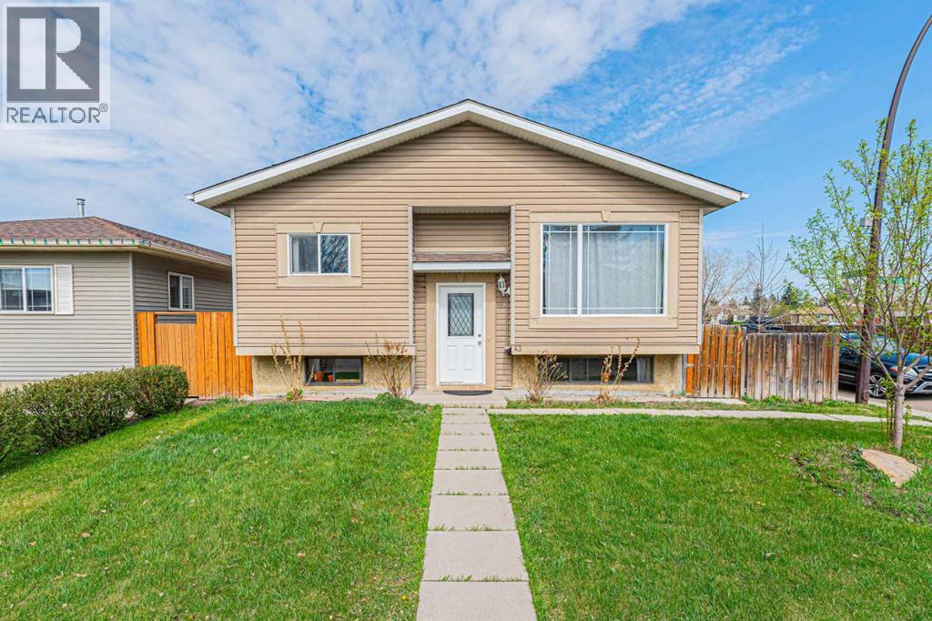 43 Abbercove Road SE Property Photo 1