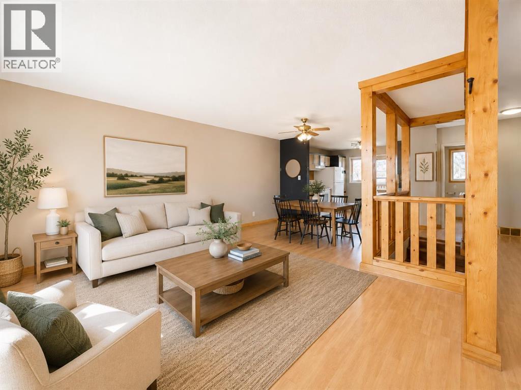 5015 Day Street Property Photo 2