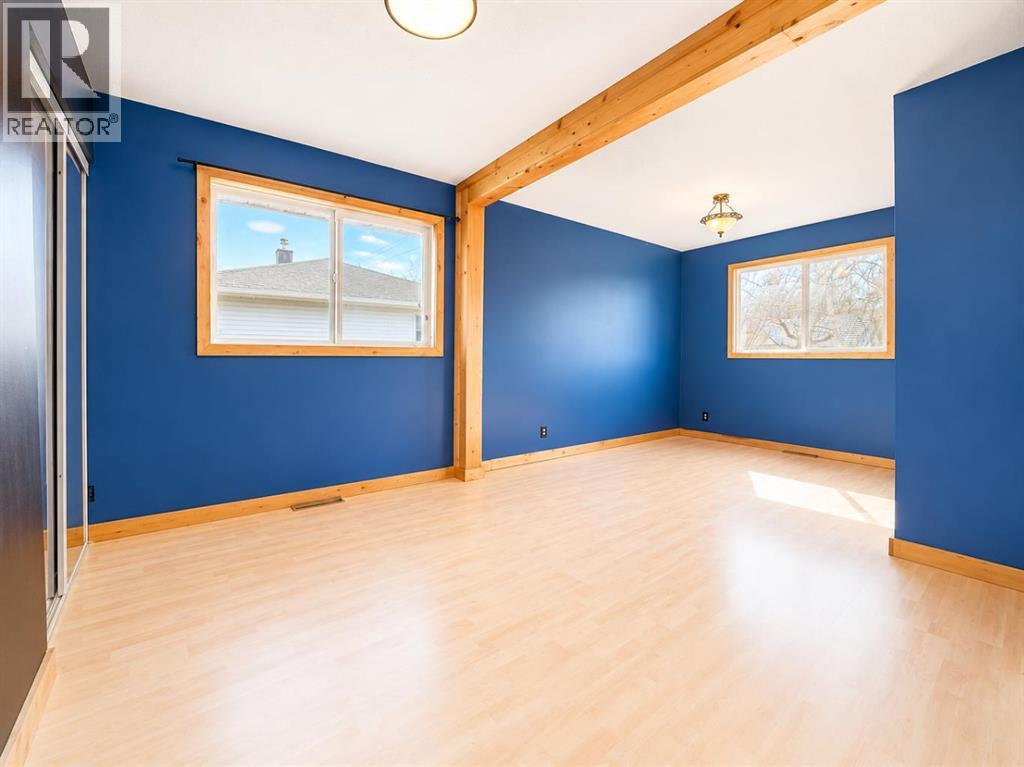 5015 Day Street Property Photo 11