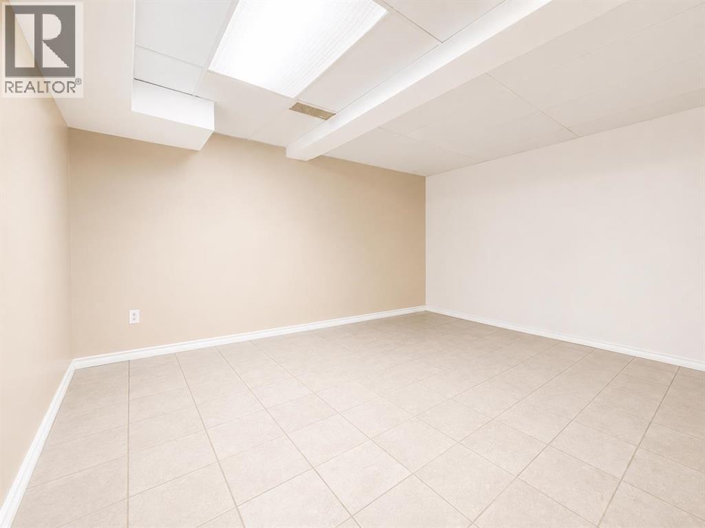 5015 Day Street Property Photo 19