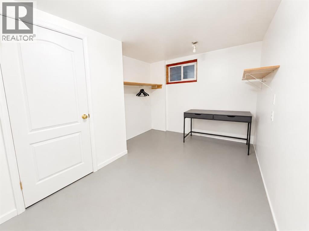 5015 Day Street Property Photo 22
