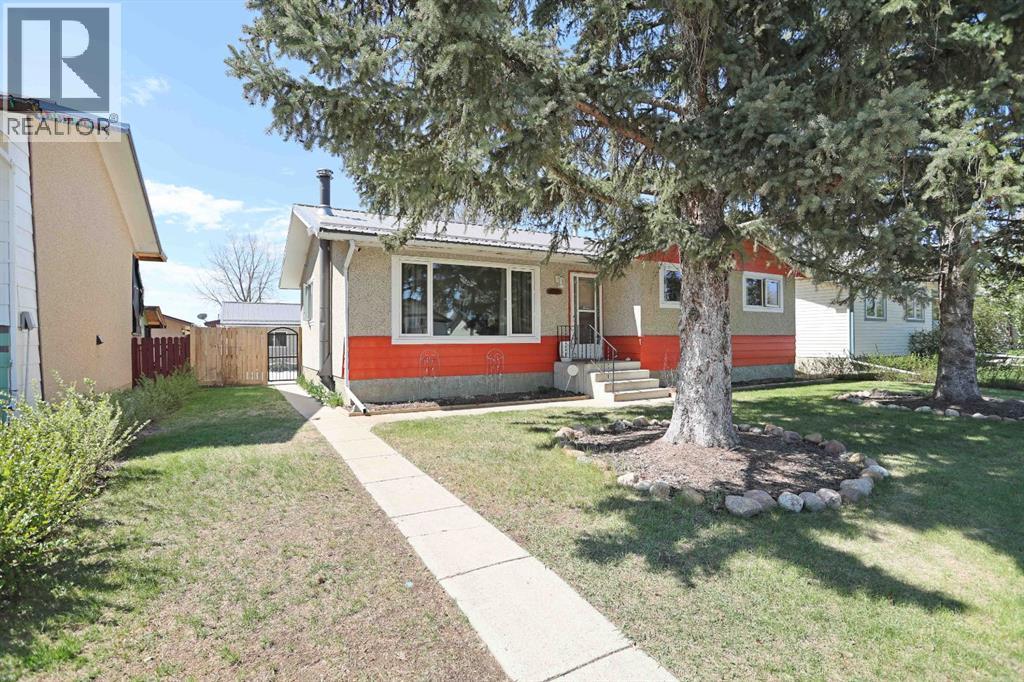59 Greenbrook Drive E Property Photo 2