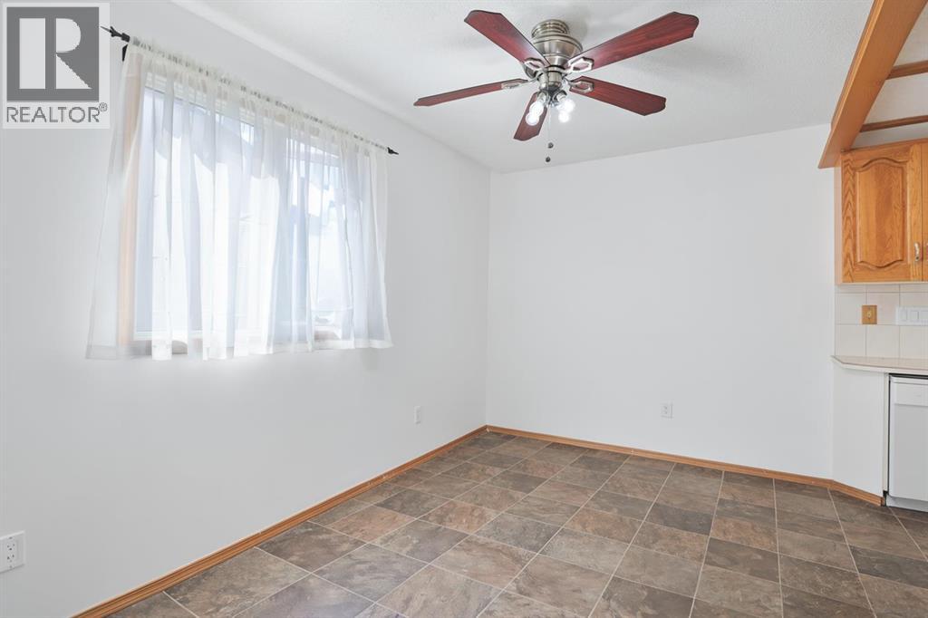 59 Greenbrook Drive E Property Photo 9