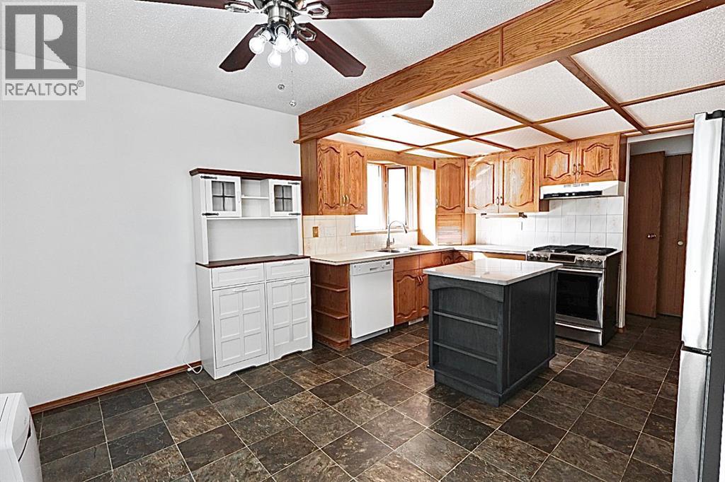 59 Greenbrook Drive E Property Photo 14