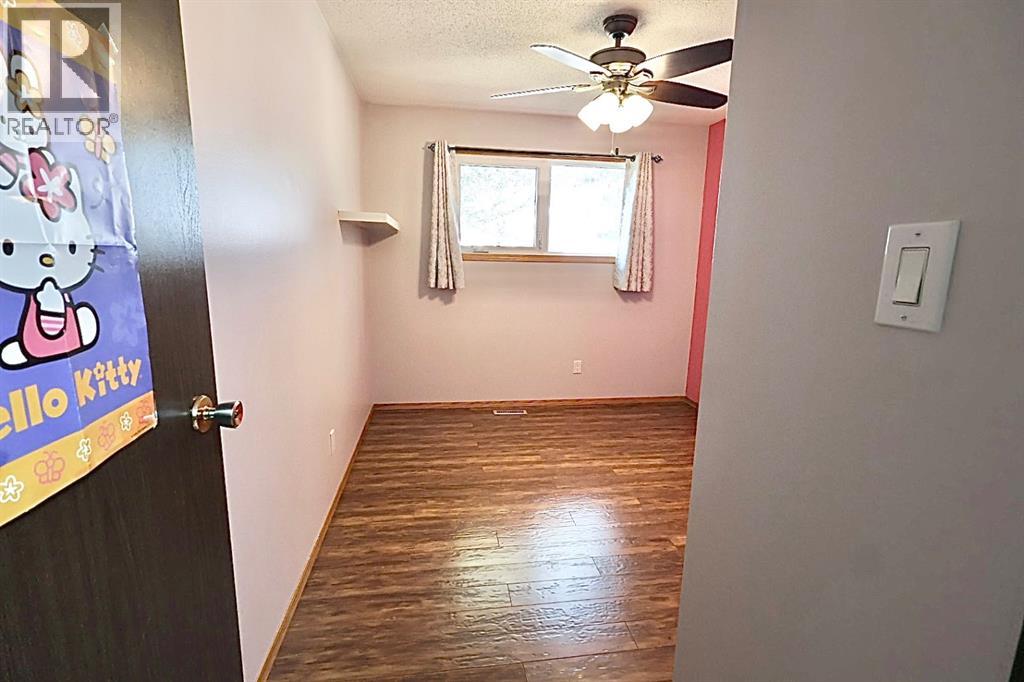 59 Greenbrook Drive E Property Photo 17