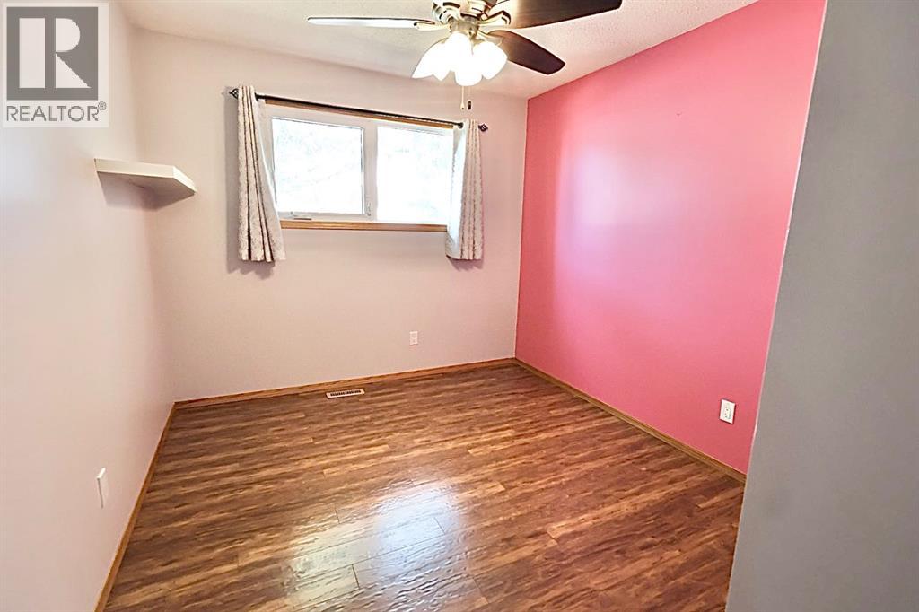 59 Greenbrook Drive E Property Photo 18