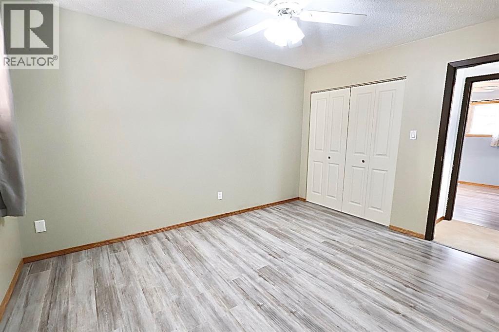 59 Greenbrook Drive E Property Photo 27