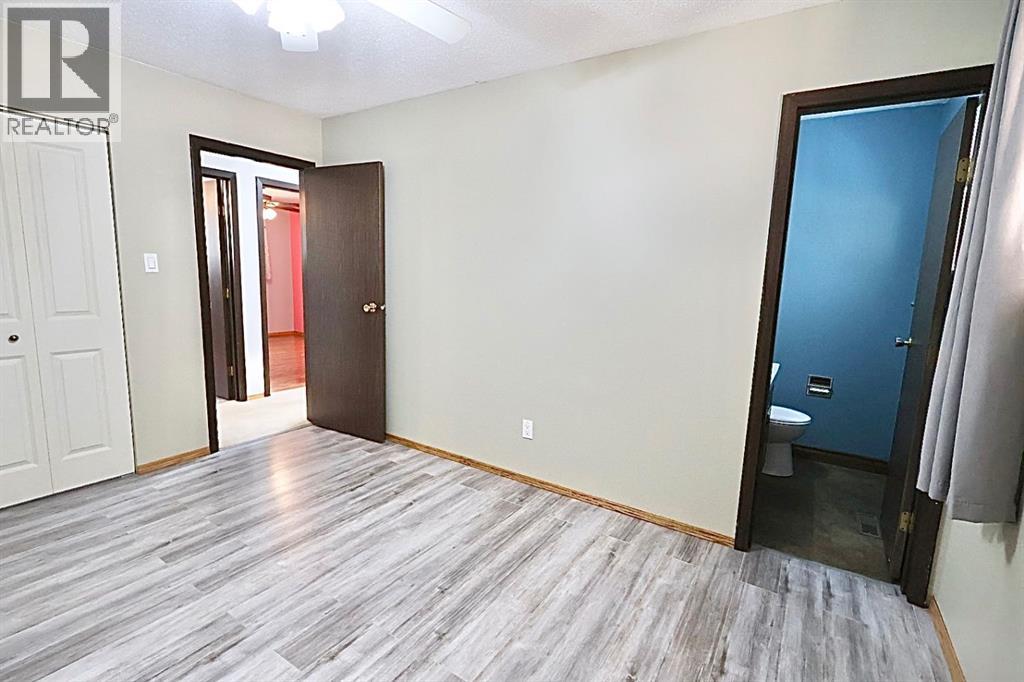 59 Greenbrook Drive E Property Photo 30