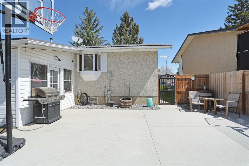 59 Greenbrook Drive E Property Photo 45