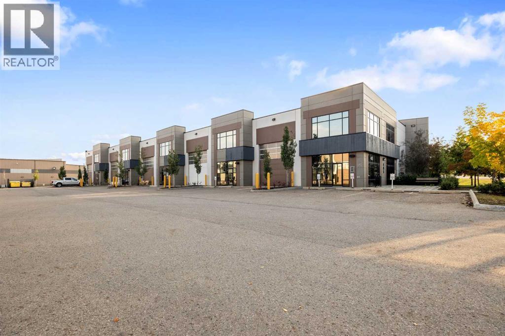 405 Taiganova Crescent Property Photo 2