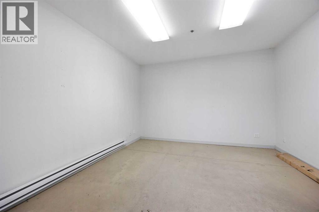 405 Taiganova Crescent Property Photo 9