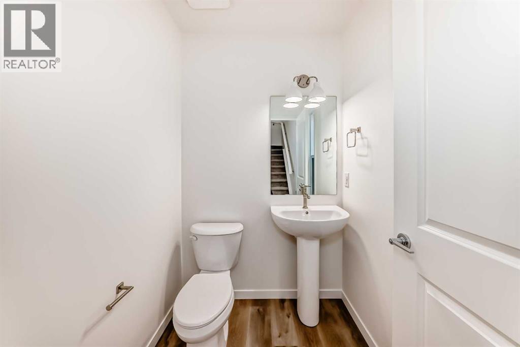 36 Mercado Road Se Property Photo 31