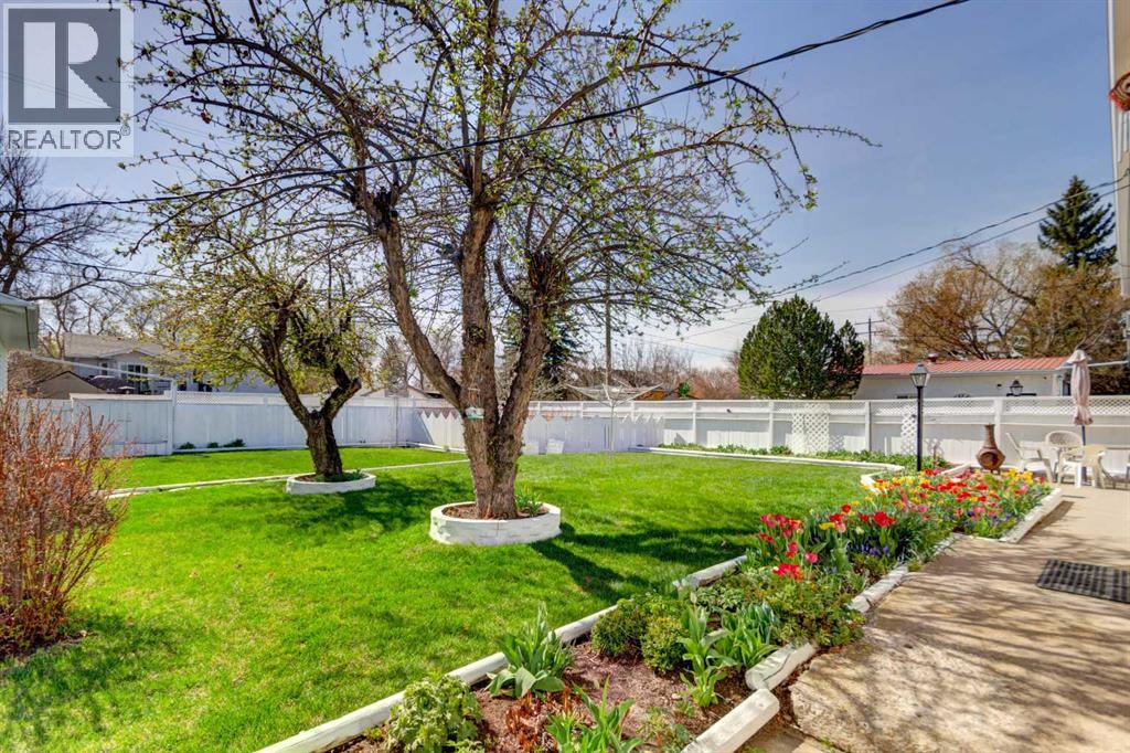 419 2 Street N Property Photo 28