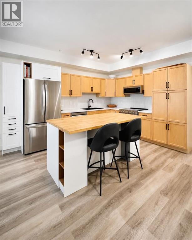 160 Moberly Road Property Photo 4
