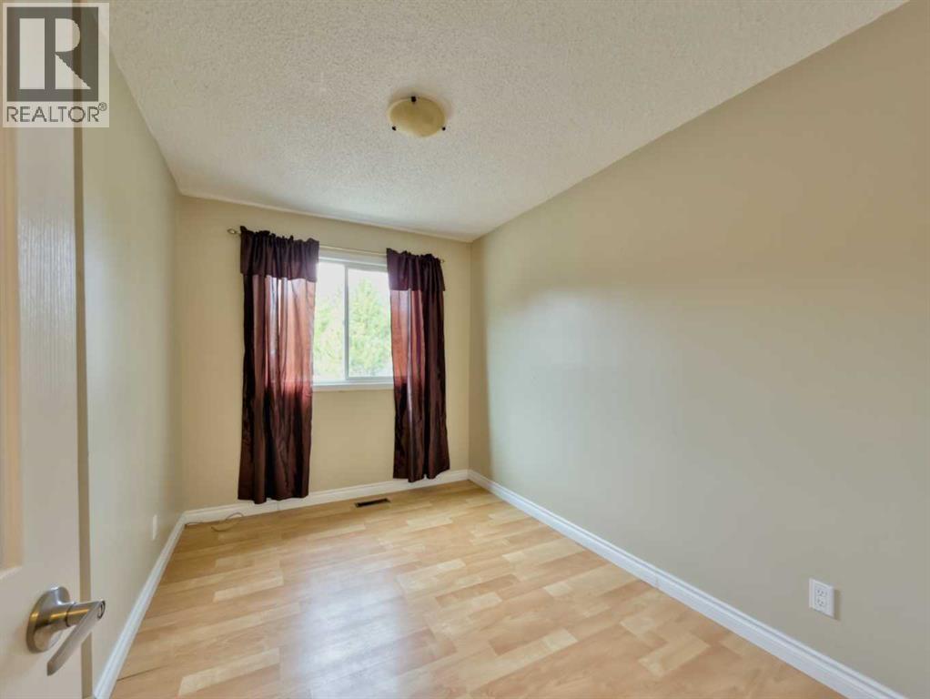 13553 18 Avenue Property Photo 18