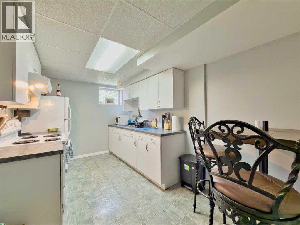 13553 18 Avenue Property Photo 22
