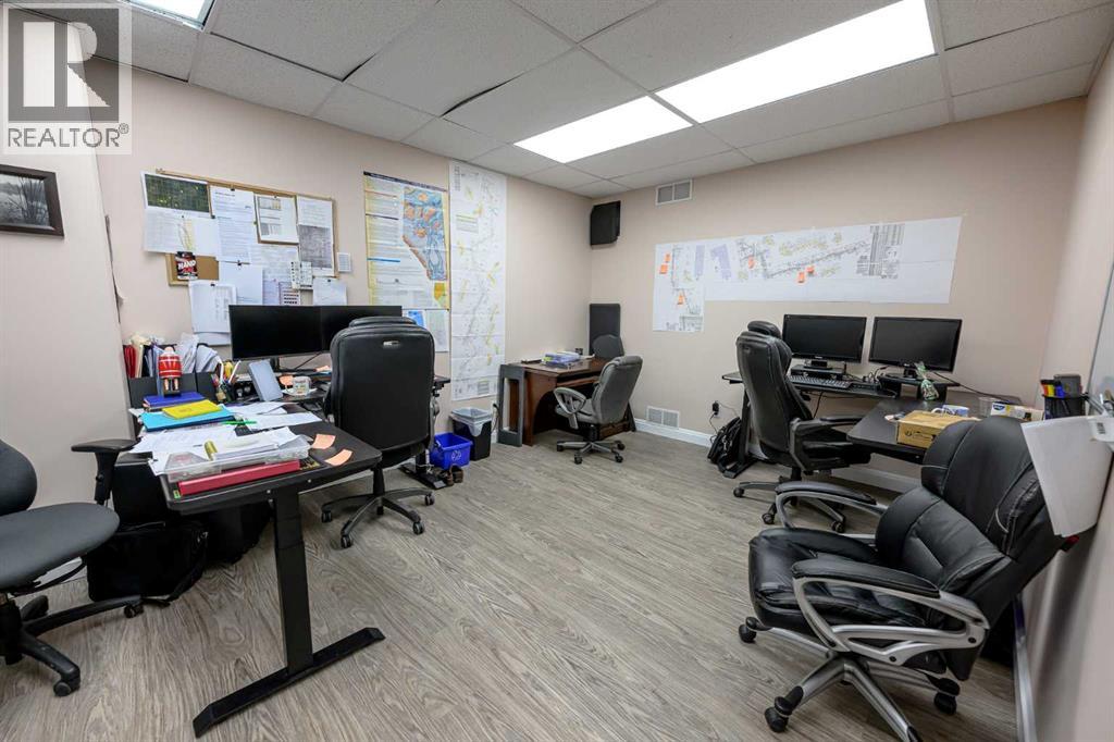 11725 105 Street Property Photo 7