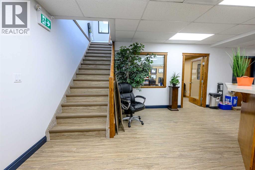 11725 105 Street Property Photo 17