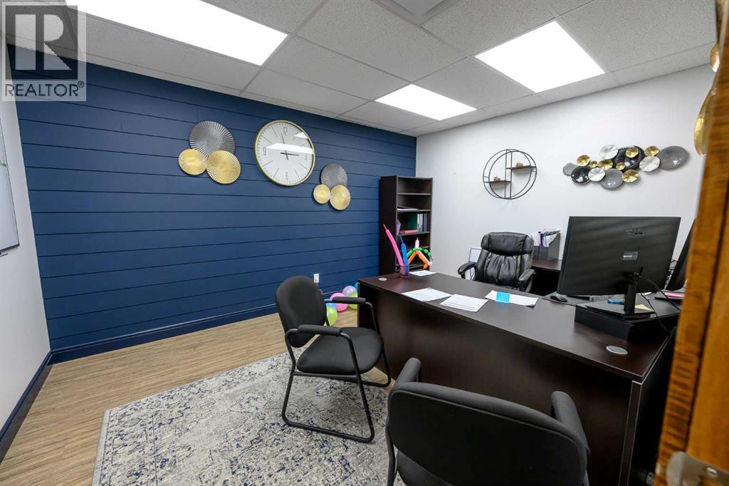 11725 105 Street Property Photo 19